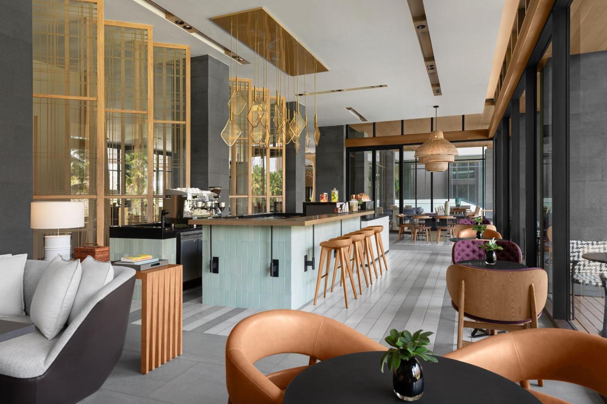 Courtyard By Marriott Bangkok Suvarnabhumi Airport Екстериор снимка