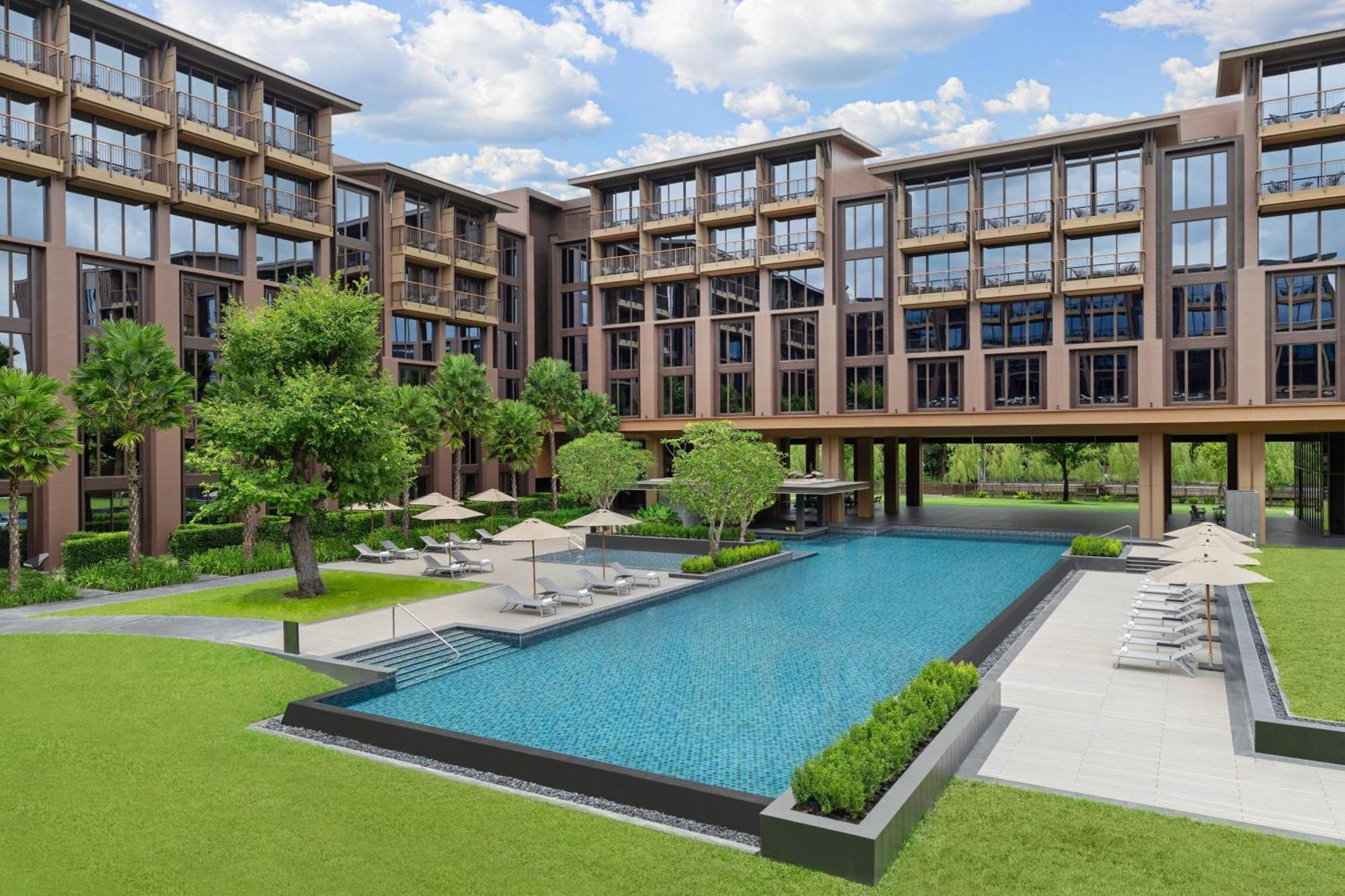 Courtyard By Marriott Bangkok Suvarnabhumi Airport Екстериор снимка