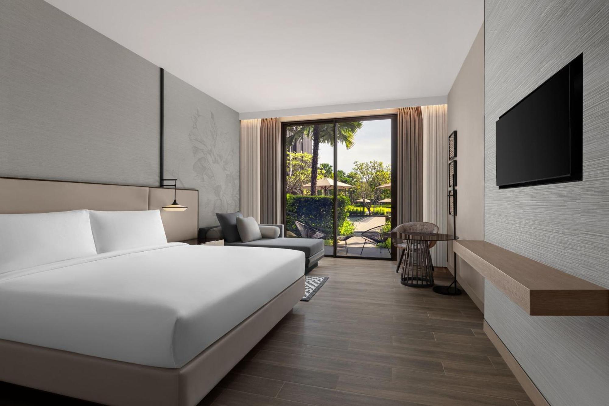Courtyard By Marriott Bangkok Suvarnabhumi Airport Екстериор снимка
